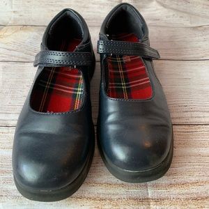 Girls SmartFit SkidResistant Dress Shoe Size 1 1/2